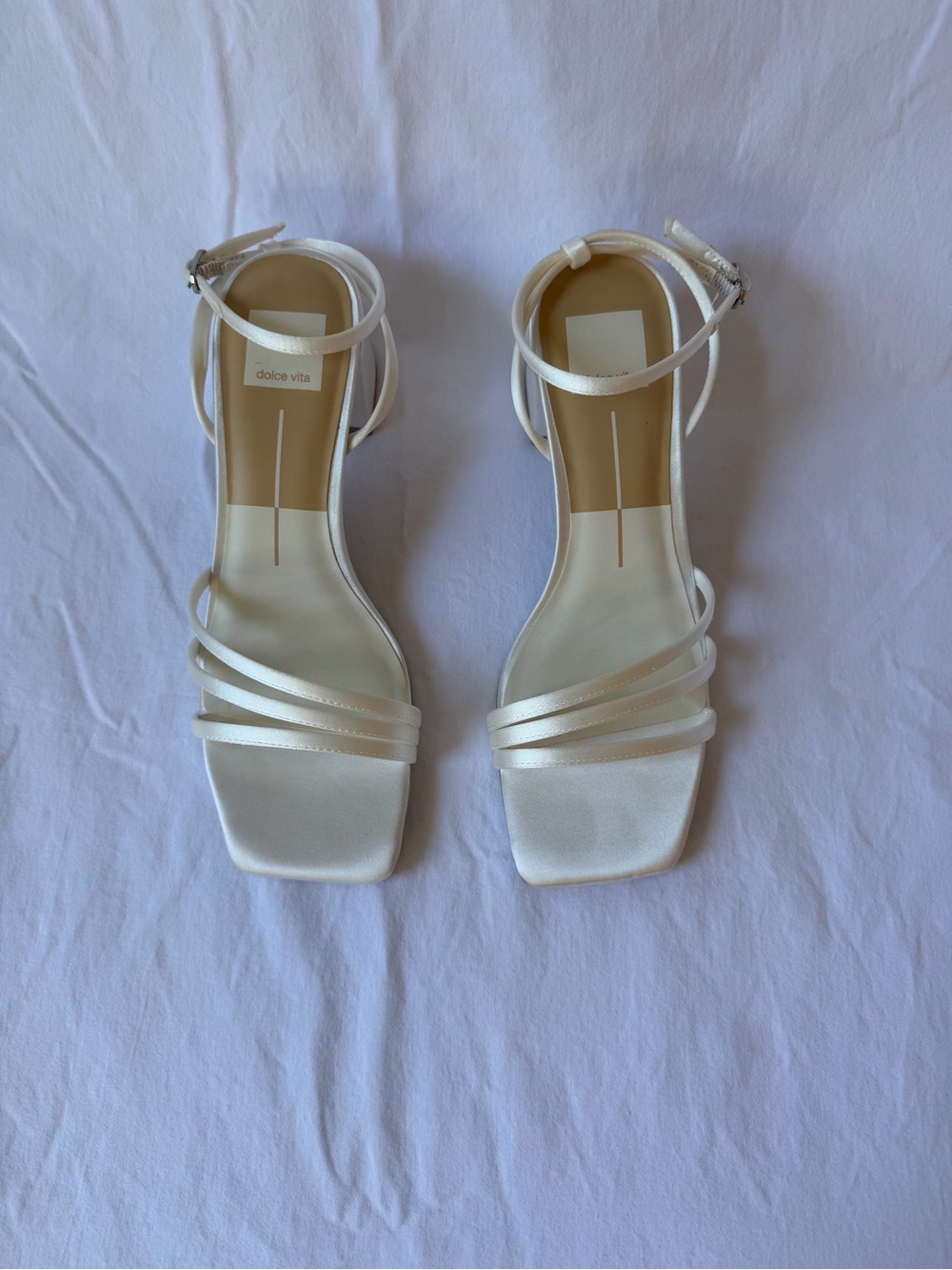 Dolce Vita Ysabel White Satin Block Heel Sandals Bridal Wedding Size 7.5